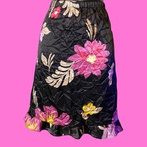 Silky crinkly flower skirt.